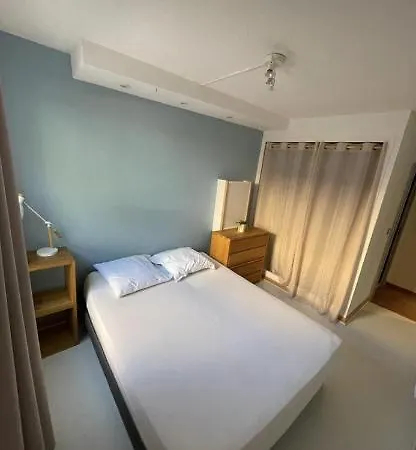 Appartement T3 Collines Niçoises Au Calme Avec Stationnement Privatif